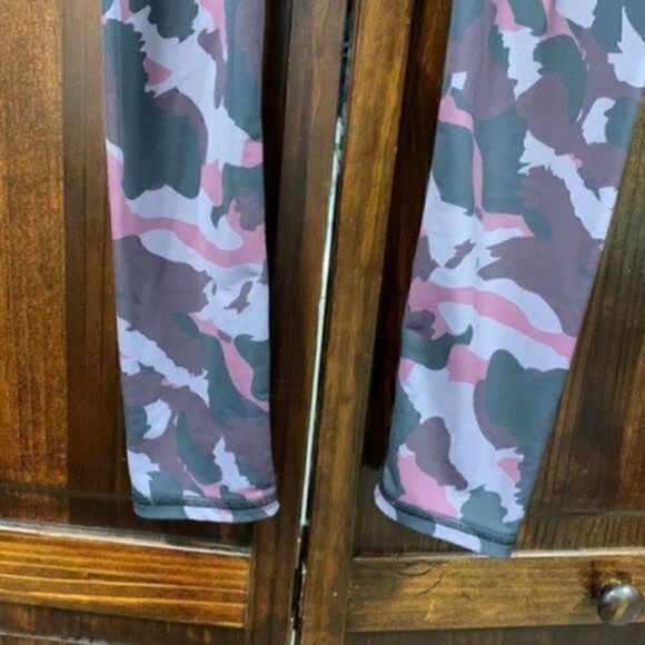 Noli Purple camouflage print Leggings Size Small - Picture 4 of 11